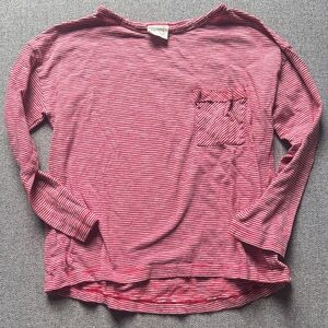 5/$15- Striped top size 6